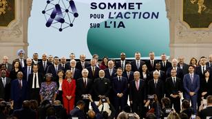 Heads of state and government and business leaders pose for a family photo after the plenary session of the Artificial Intelligence Action Summit at the Grand Palais in Paris, France, February 11, 2025, photo by Benoit Tessier/Reuters