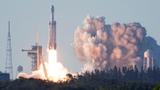 SpaceX's Falcon Heavy Arabsat 6A lifts off from Space Launch Complex 39A at Kennedy Space Center, photo Alex Preisser/U.S. Air Force