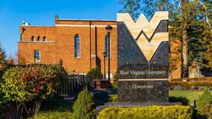 West Virginia University sign in Morgantown, WV, photo by Chad Robertson/Adobe Stock
